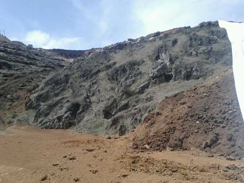 壩坡防浪護坡土工膜施工過程 土工膜價格貴嗎？